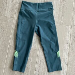 Women's cropped Teal and Mint Leggings